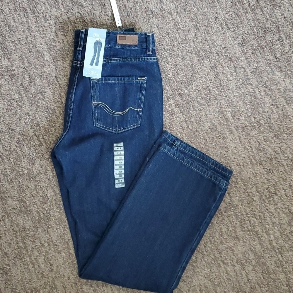 Denver Hayes classic fit bluejeans